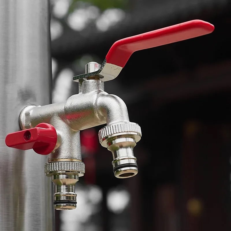Wasserhahn mit zwei Auslässen aus Zinklegierung für die Gartenarbeit