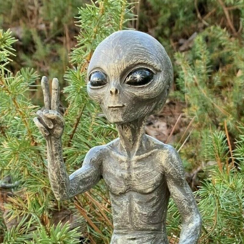 Außerirdische Gartenstatue