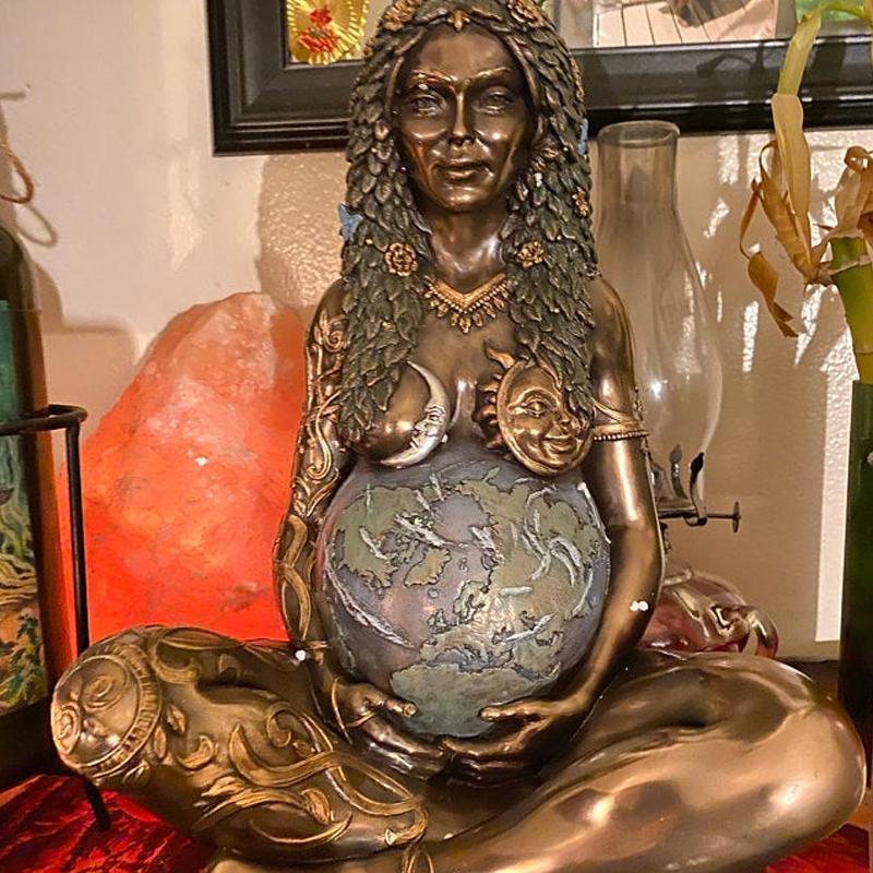 Mutter Erde Göttin Statue