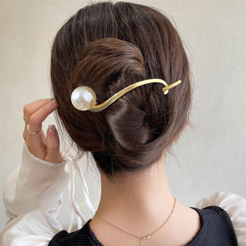Elegante und einfache Perlenhaarspange