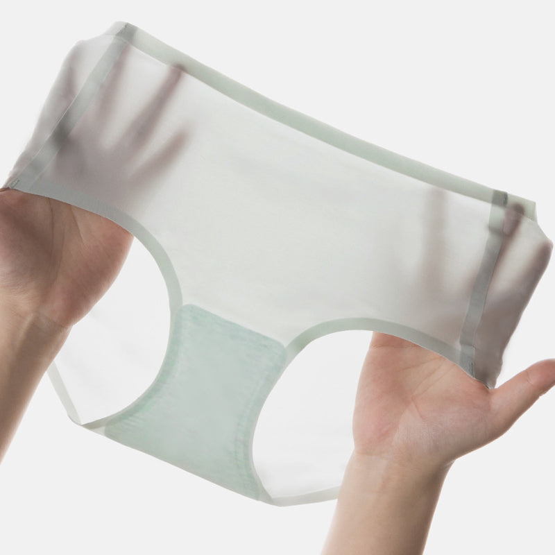 Transparente Unterwäsche aus Eisseide